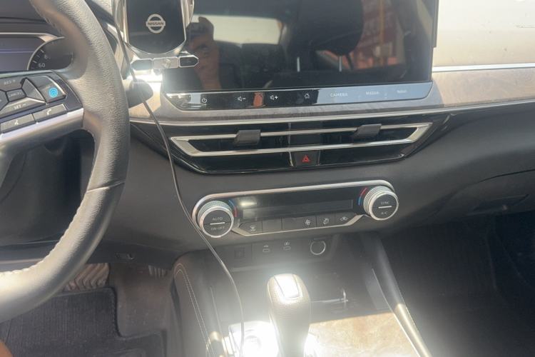 Used Nissan Teana 2022 2.0L XL-Upr Enjoyment Edition Audio And AC Panel