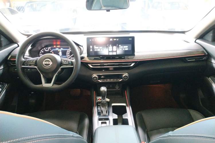 Used Nissan Teana 2022 2.0L XL-Upr Enjoyment Edition Center Console