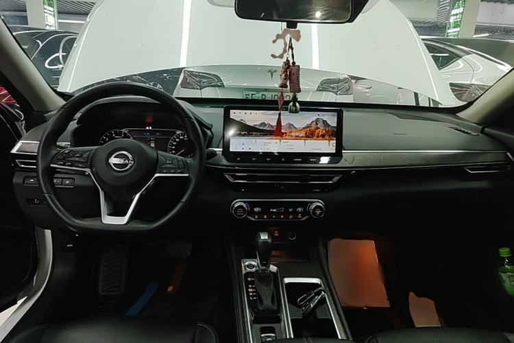 Used Nissan Teana 2022 2.0L XL-TLS Enjoyment Edition Center Console