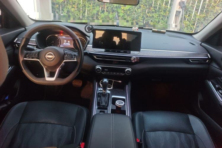 Used Nissan Teana 2022 2.0L XL-Upr Enjoyment Edition Center Console