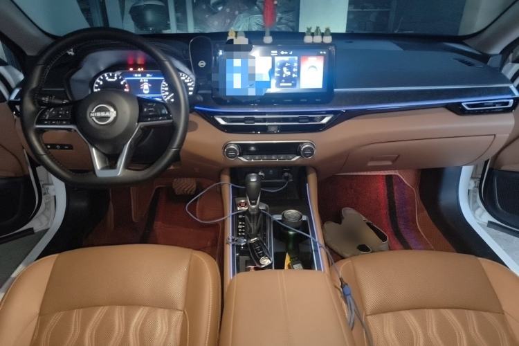 Used Nissan Teana 2022 2.0L XL-Upr Enjoyment Edition Center Console