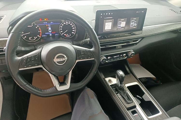 Used Nissan Teana 2022 2.0L XL-TLS Enjoyment Edition Center Console