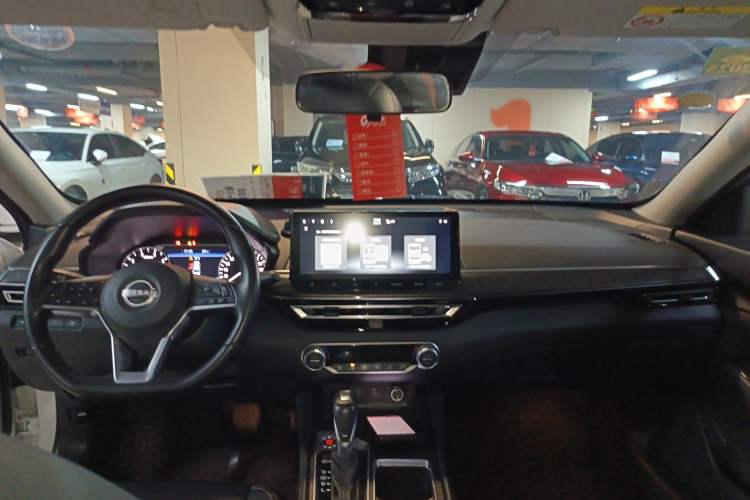 Used Nissan Teana 2022 2.0L XL-TLS Enjoyment Edition Center Console