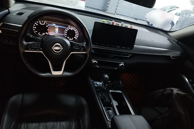 Used Nissan Teana 2022 2.0L XL-Upr Enjoyment Edition Center Console