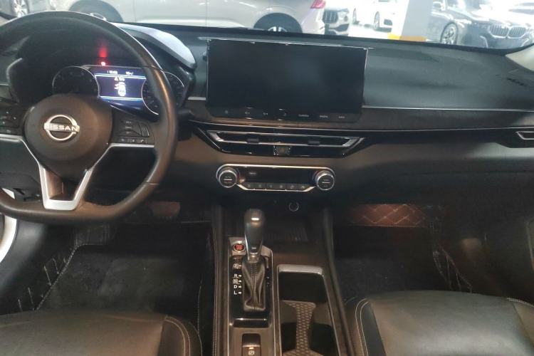 Used Nissan Teana 2022 2.0L XL-TLS Enjoyment Edition Center Console
