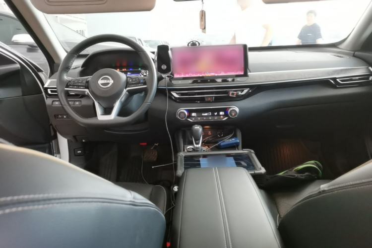 Used Nissan Teana 2022 2.0L XL-Upr Enjoyment Edition Center Console