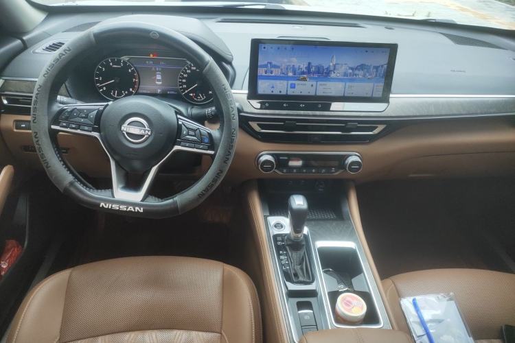 Used Nissan Teana 2022 2.0L XL-Upr Enjoyment Edition Center Console