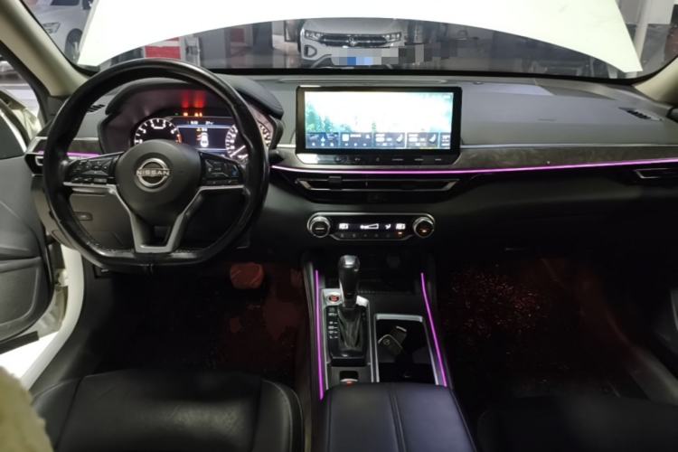 Used Nissan Teana 2022 2.0L XL-Upr Enjoyment Edition Center Console
