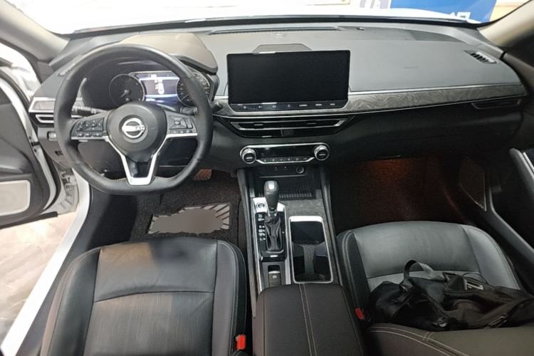Used Nissan Teana 2022 2.0L XL-TLS Enjoyment Edition Center Console