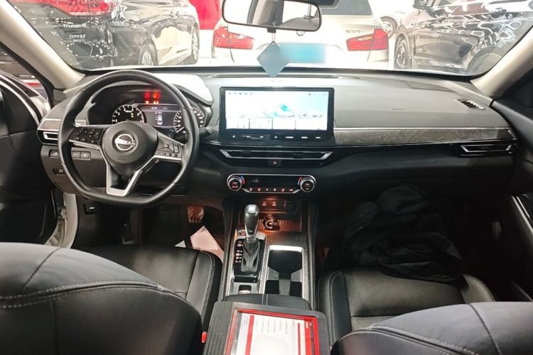 Used Nissan Teana 2022 2.0L XL-TLS Enjoyment Edition Center Console