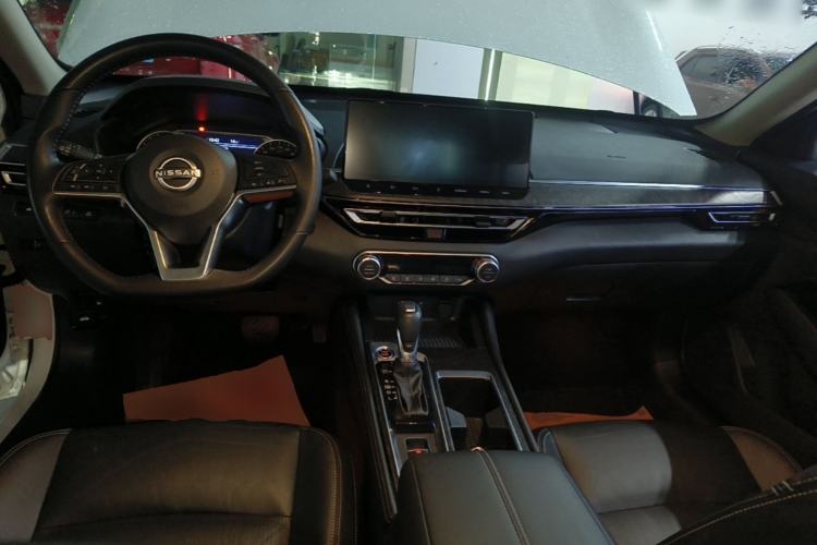 Used Nissan Teana 2022 2.0L XL-TLS Enjoyment Edition Center Console