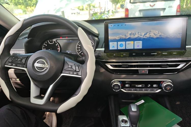 Used Nissan Teana 2022 2.0L XL-TLS Enjoyment Edition Center Console