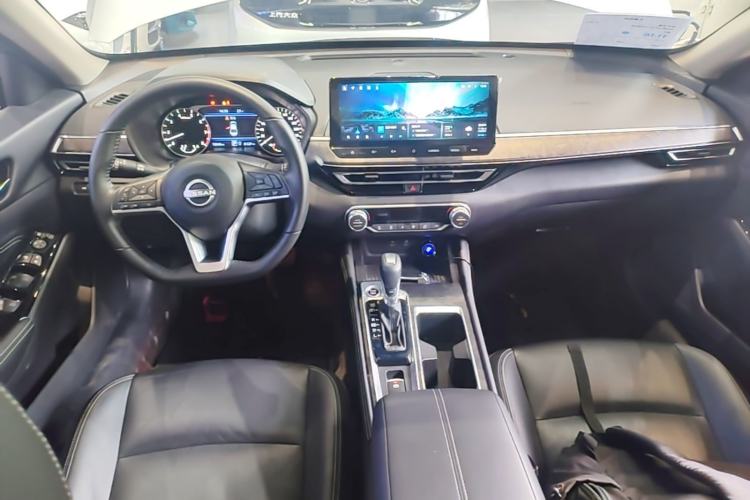Used Nissan Teana 2022 2.0L XL-TLS Enjoyment Edition Center Console