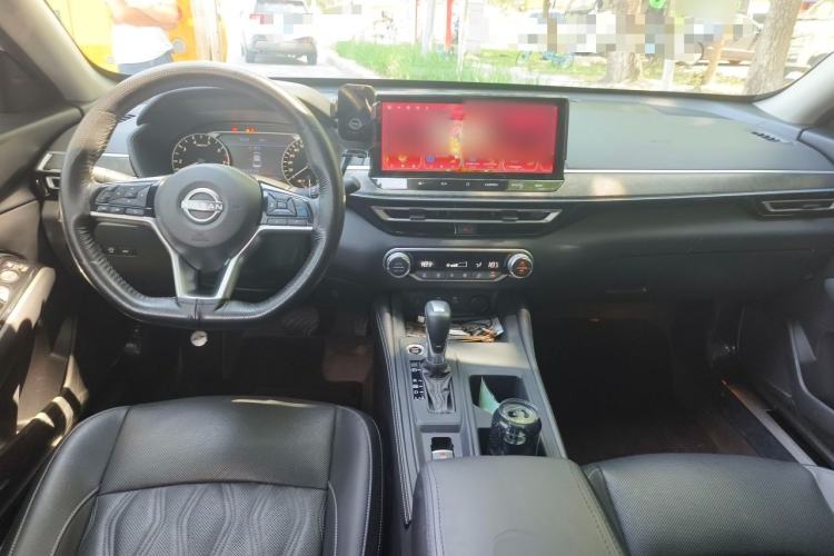 Used Nissan Teana 2022 2.0L XL-Upr Enjoyment Edition Center Console
