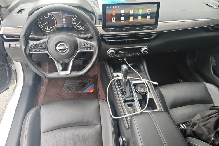 Used Nissan Teana 2022 2.0L XL-TLS Enjoyment Edition Center Console