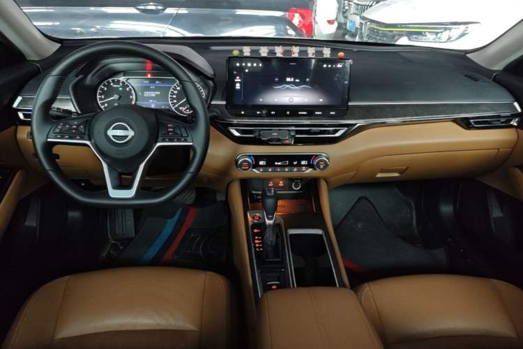 Used Nissan Teana 2022 2.0L XL-TLS Enjoyment Edition Center Console
