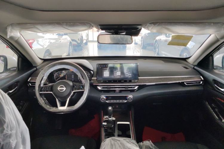 Used Nissan Teana 2022 2.0L XL-Upr Enjoyment Edition Center Console