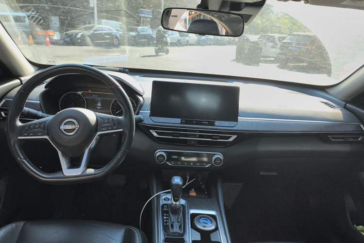 Used Nissan Teana 2022 2.0L XL-TLS Enjoyment Edition Center Console