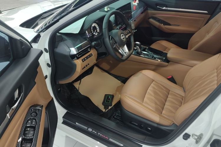 Used Nissan Teana 2022 2.0L XL-Upr Enjoyment Edition Driver Seat