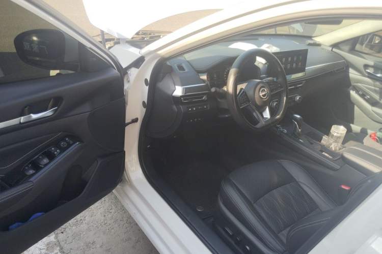 Used Nissan Teana 2022 2.0L XL-Upr Enjoyment Edition Driver Seat
