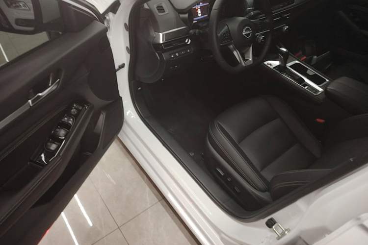 Used Nissan Teana 2022 2.0L XL-TLS Enjoyment Edition Driver Seat