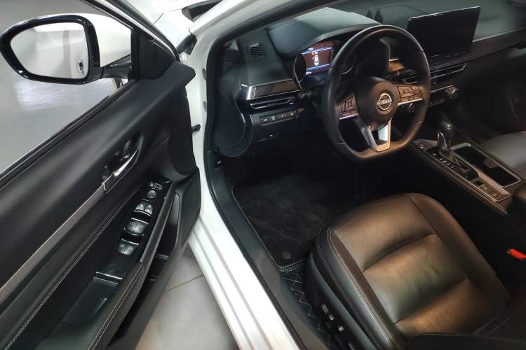 Used Nissan Teana 2022 2.0L XL-TLS Enjoyment Edition Driver Seat