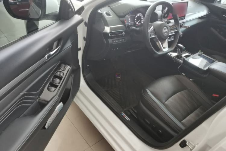 Used Nissan Teana 2022 2.0L XL-Upr Enjoyment Edition Driver Seat