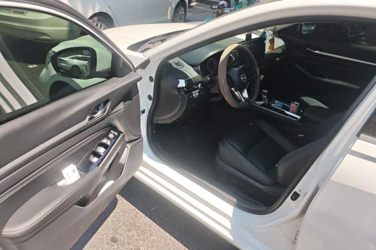 Used Nissan Teana 2022 2.0L XL-Upr Enjoyment Edition Driver Seat