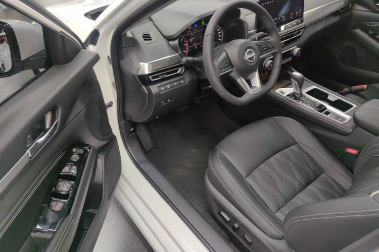 Used Nissan Teana 2022 2.0L XL-TLS Enjoyment Edition Driver Seat