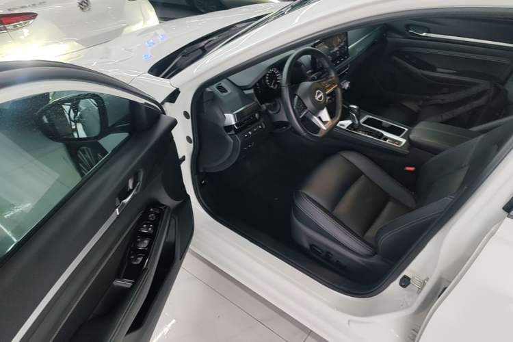 Used Nissan Teana 2022 2.0L XL-TLS Enjoyment Edition Driver Seat