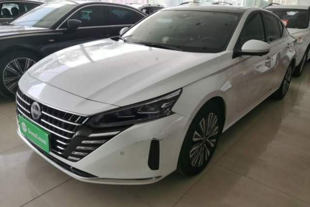 Ojetý Nissan Teana 2022 2.0L XL-Upr Enjoyment Edition