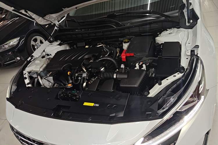 Used Nissan Teana 2022 2.0L XL-Upr Enjoyment Edition Engine Bay