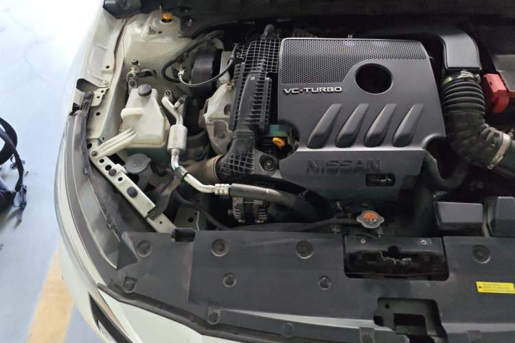 Used Nissan Teana 2022 2.0T XL Enjoyment Edition Engine Bay Right