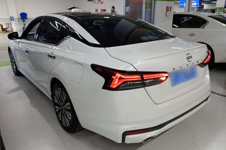 Used Nissan Teana 2022 2.0L XL-TLS Enjoyment Edition Exterior 2