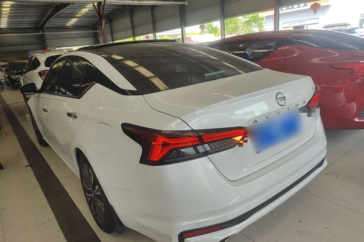 Used Nissan Teana 2022 2.0L XL-TLS Enjoyment Edition Exterior 2