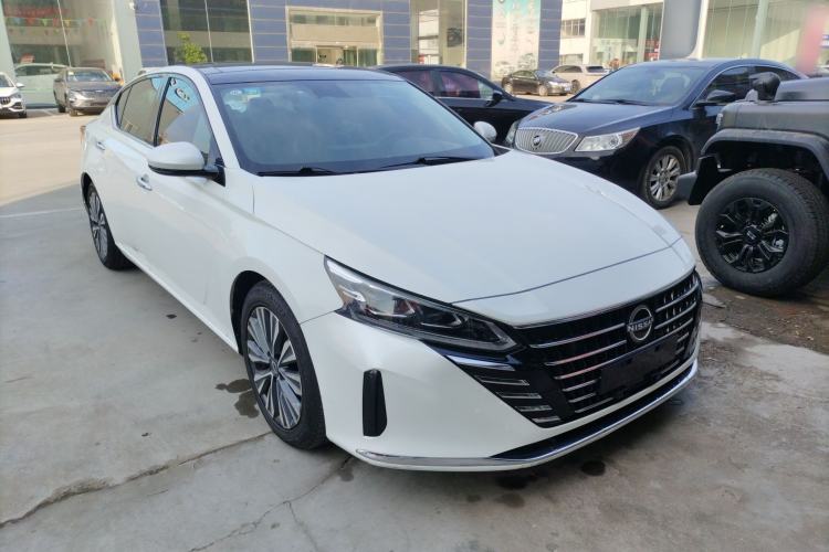 Used Nissan Teana 2022 2.0L XL-TLS Enjoyment Edition Exterior 2