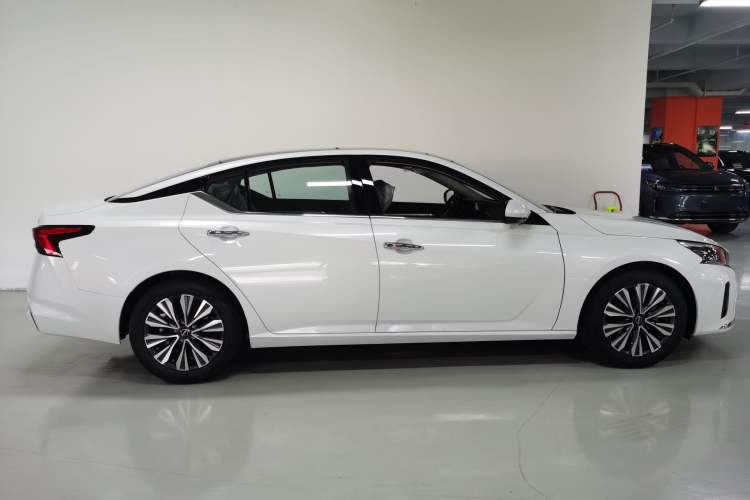 Used Nissan Teana 2022 2.0L XL-TLS Enjoyment Edition Exterior 3