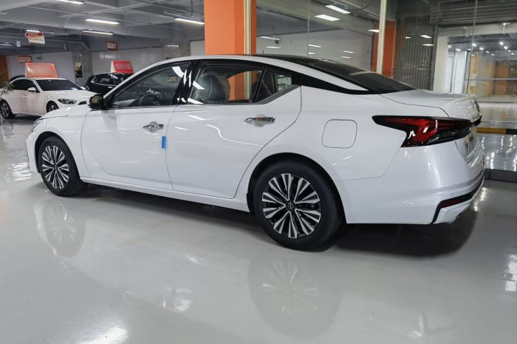 Used Nissan Teana 2022 2.0L XL-TLS Enjoyment Edition Exterior 3