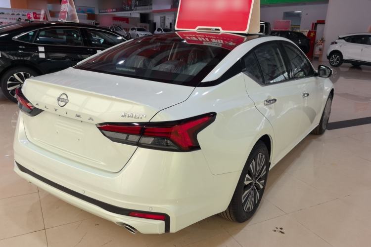 Used Nissan Teana 2022 2.0L XL-TLS Enjoyment Edition Exterior 4