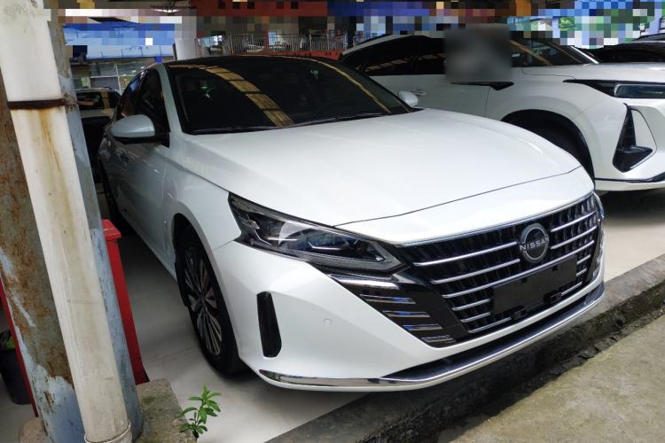 Used Nissan Teana 2022 2.0L XL-Upr Enjoyment Edition Front Right 45 Deg