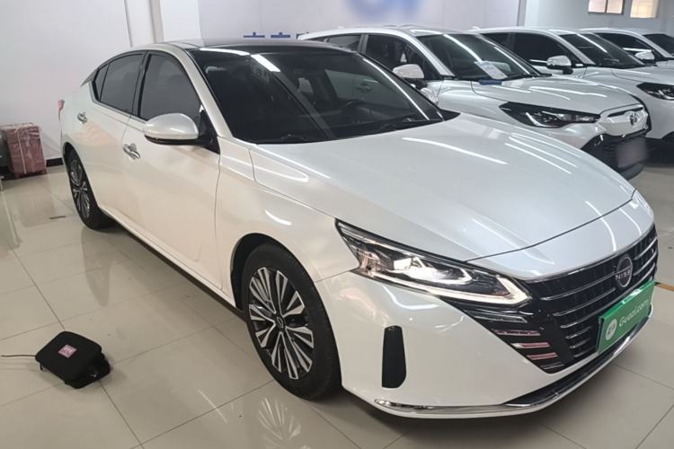 Used Nissan Teana 2022 2.0L XL-TLS Enjoyment Edition Front Right 45 Deg