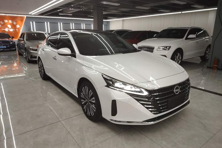 Used Nissan Teana 2022 2.0L XL-TLS Enjoyment Edition Front Right 45 Deg