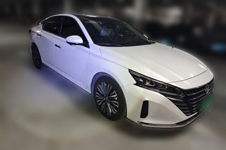 Used Nissan Teana 2022 2.0L XL-TLS Enjoyment Edition Front Right 45 Deg