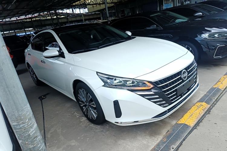 Used Nissan Teana 2022 2.0L XL-TLS Enjoyment Edition Front Right 45 Deg