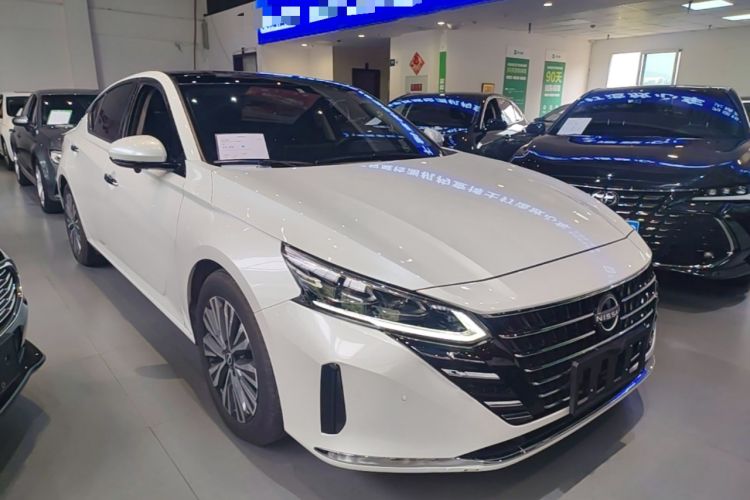 Used Nissan Teana 2022 2.0L XL-TLS Enjoyment Edition Front Right 45 Deg