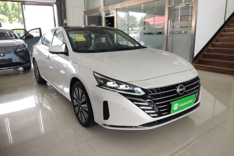 Used Nissan Teana 2022 2.0L XL-Upr Enjoyment Edition Front Right 45 Deg