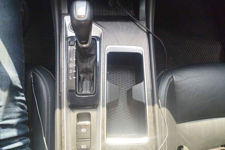 Used Nissan Teana 2022 2.0L XL-TLS Enjoyment Edition Gear Lever