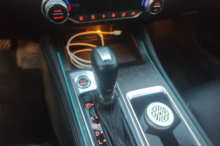 Used Nissan Teana 2022 2.0L XL-Upr Enjoyment Edition Gear Lever
