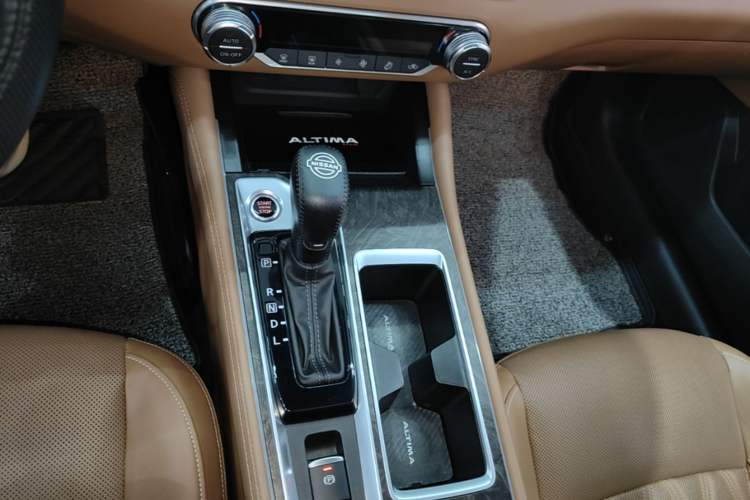 Used Nissan Teana 2022 2.0L XL-Upr Enjoyment Edition Gear Lever