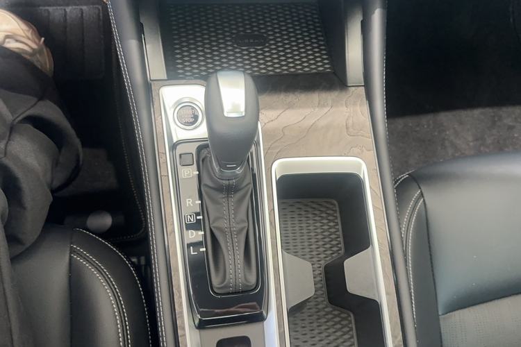 Used Nissan Teana 2022 2.0L XL-TLS Enjoyment Edition Gear Lever
